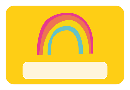 Naambord regenboog op gele achtergrond – vrolijk en kleurrijk ontwerp