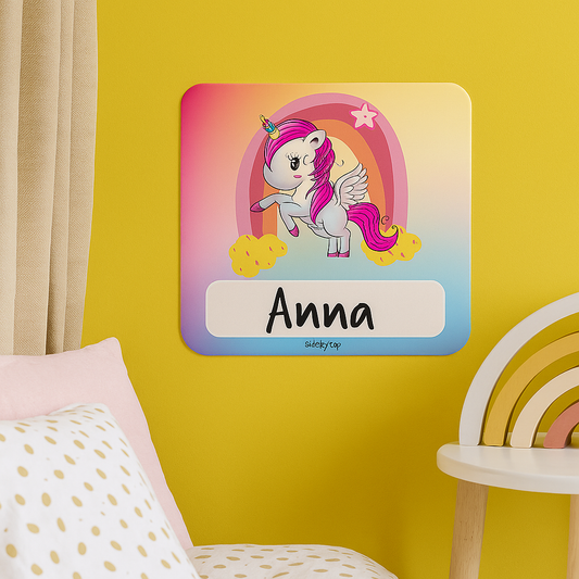 Naambordje kinderkamer | Eenhoorn met regenboog & wolken | Gekleurd ontwerp