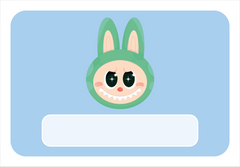 Knuffelmonster Groen – Blauwe Achtergrond